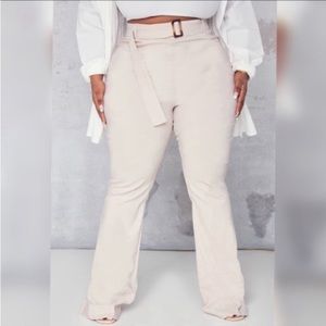 Pretty Little Thing Plus Belted Stretch Flare Leg Pants